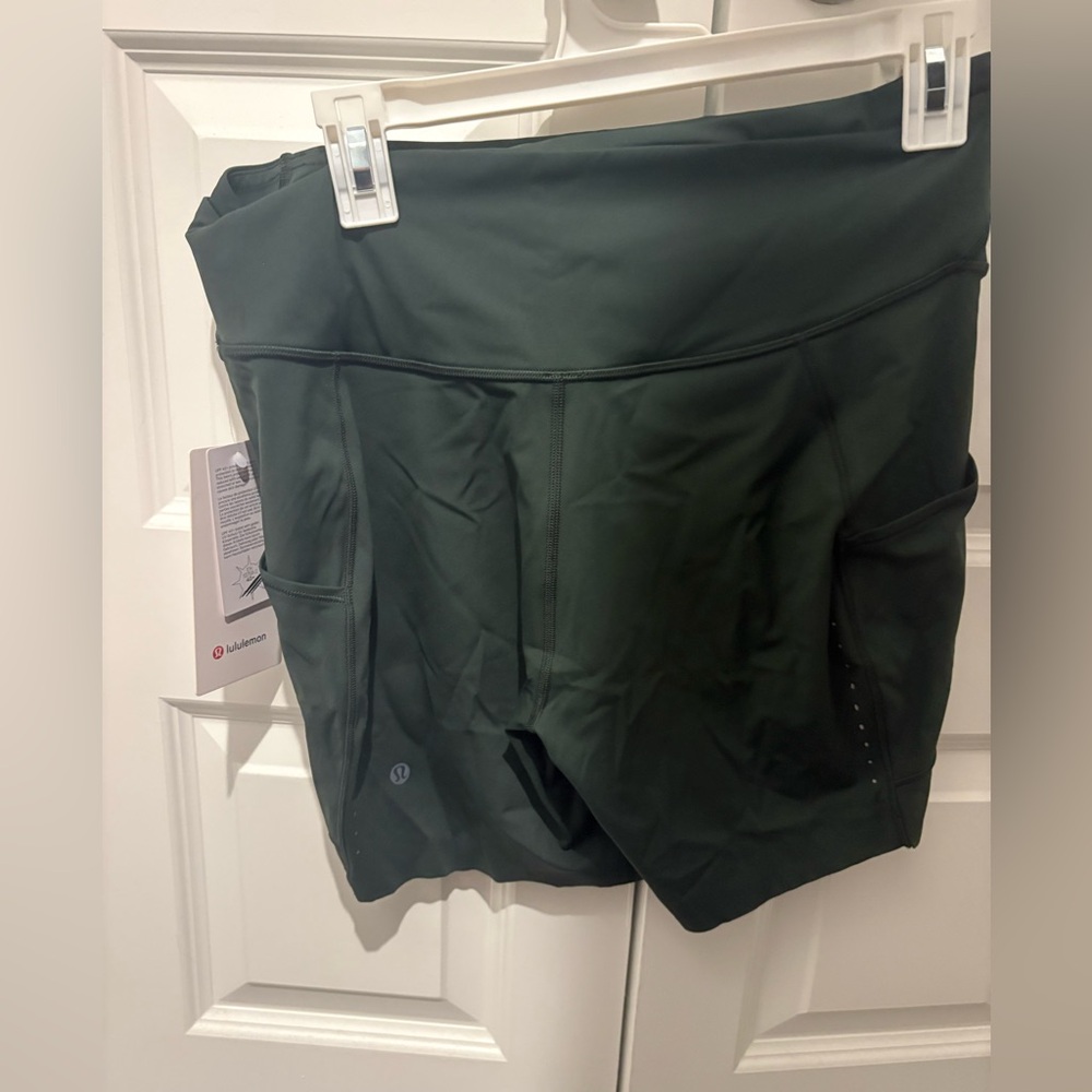 Lululemon Athletica fast and free high rise biker shorts - Picture 2 of 3